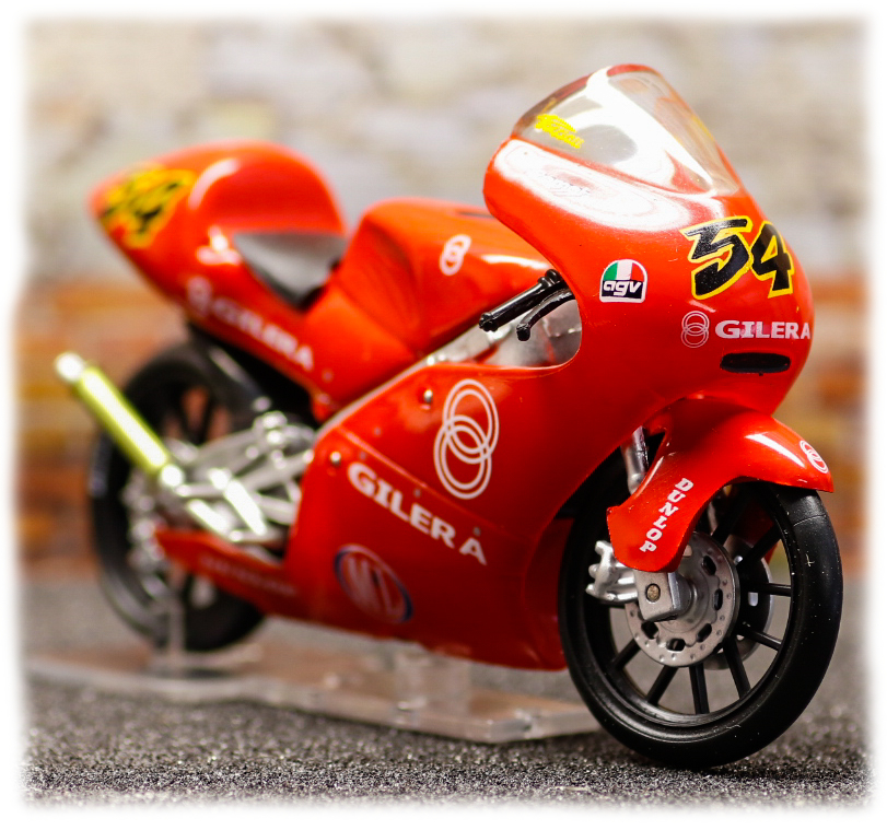 Altaya Gilera 125 Manuel Poggiali 2001 Altaya Gilera 125 Manuel Poggiali 2001