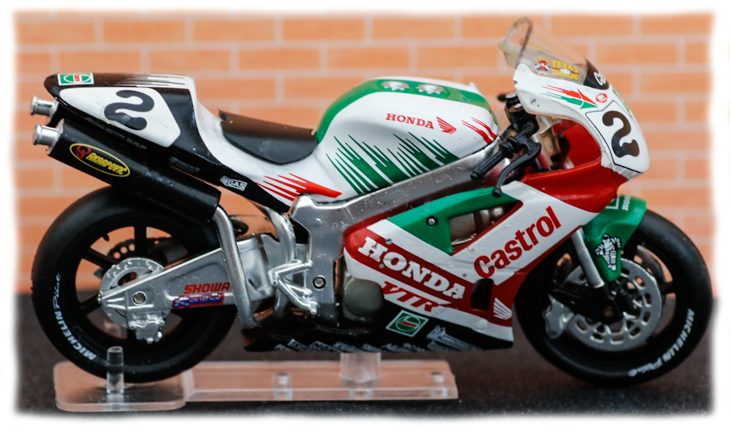Altaya Honda VTR1000 Colin Edwards 2000 Altaya Honda VTR1000 Colin Edwards 2000