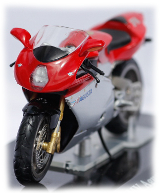 Atlas Editions MV Agusta 750 F4