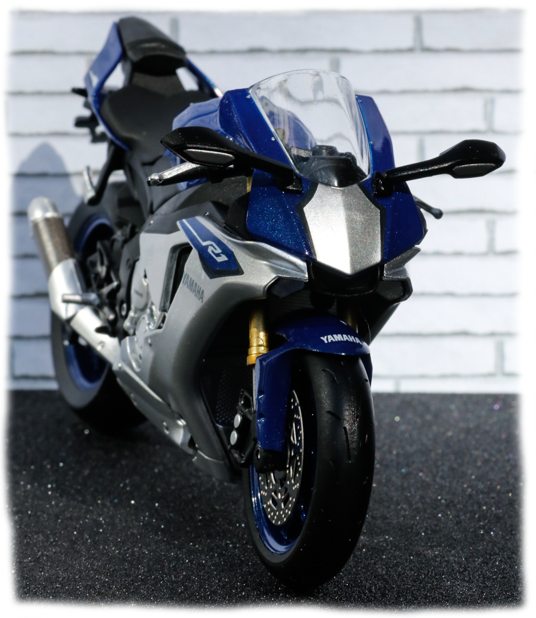 Hachette Yamaha YZF R1