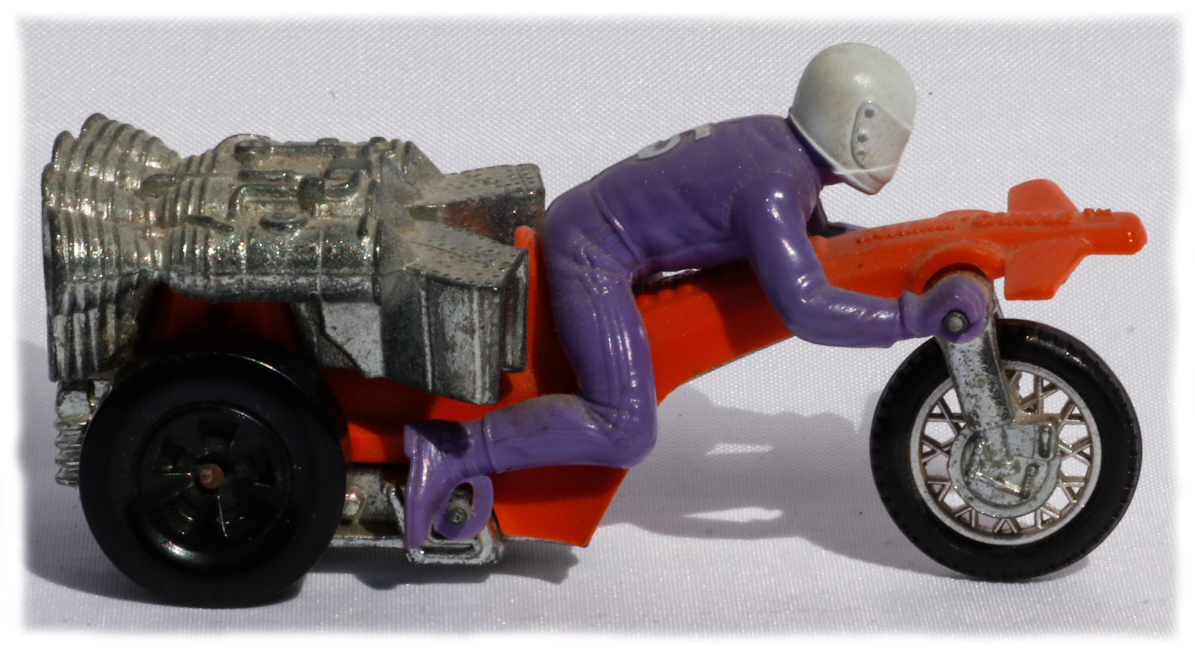 Hot Wheels Rumblers Roamin Candle