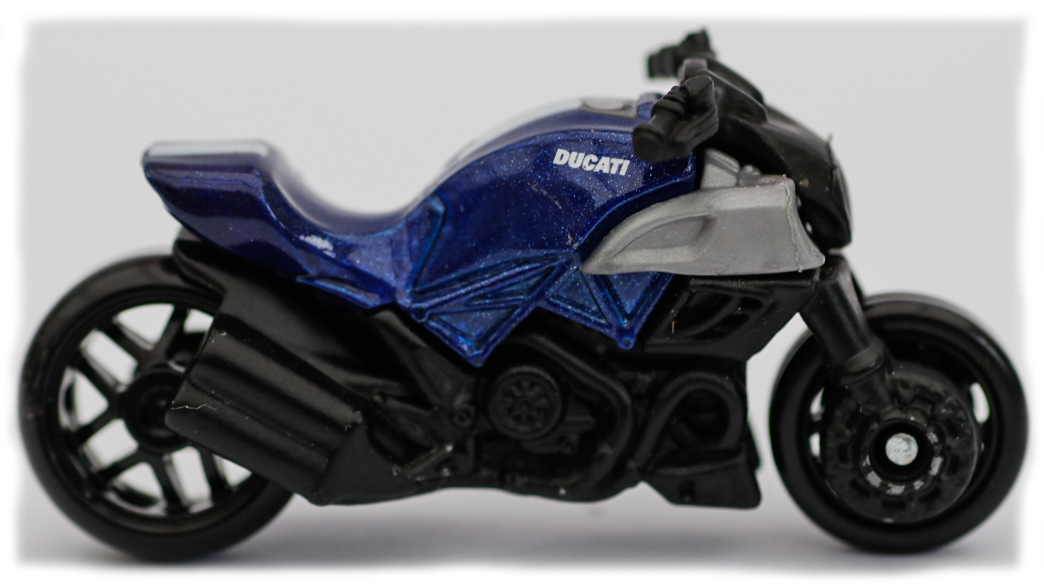 Hot Wheels Ducati Diavel
