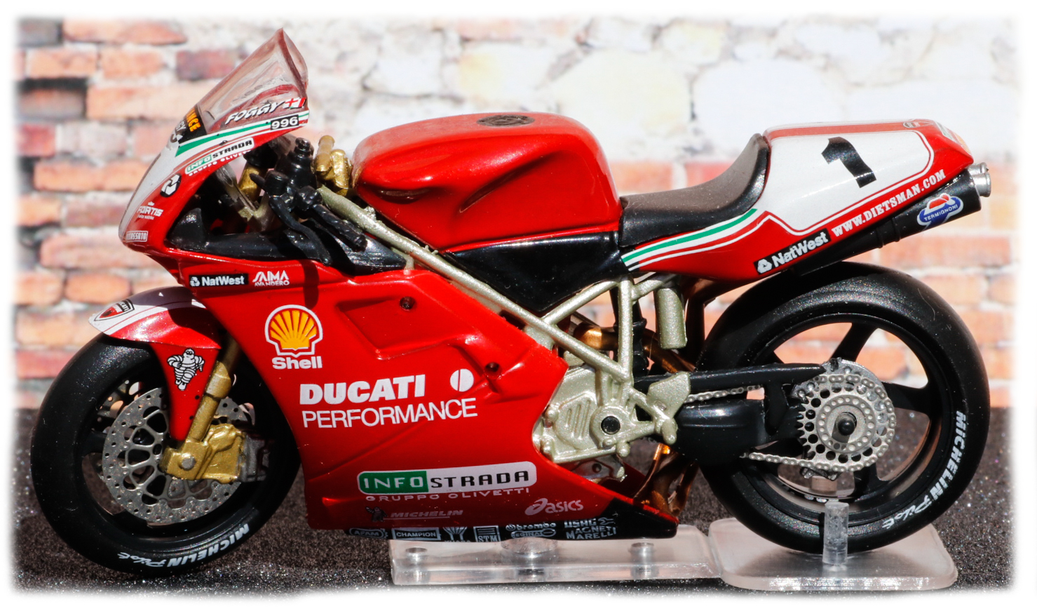 IXO Ducati 996 SB Carl Fogarty