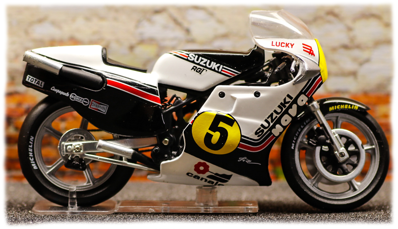 IXO Suzuki RGB500 Marco Lucchinelli 1981