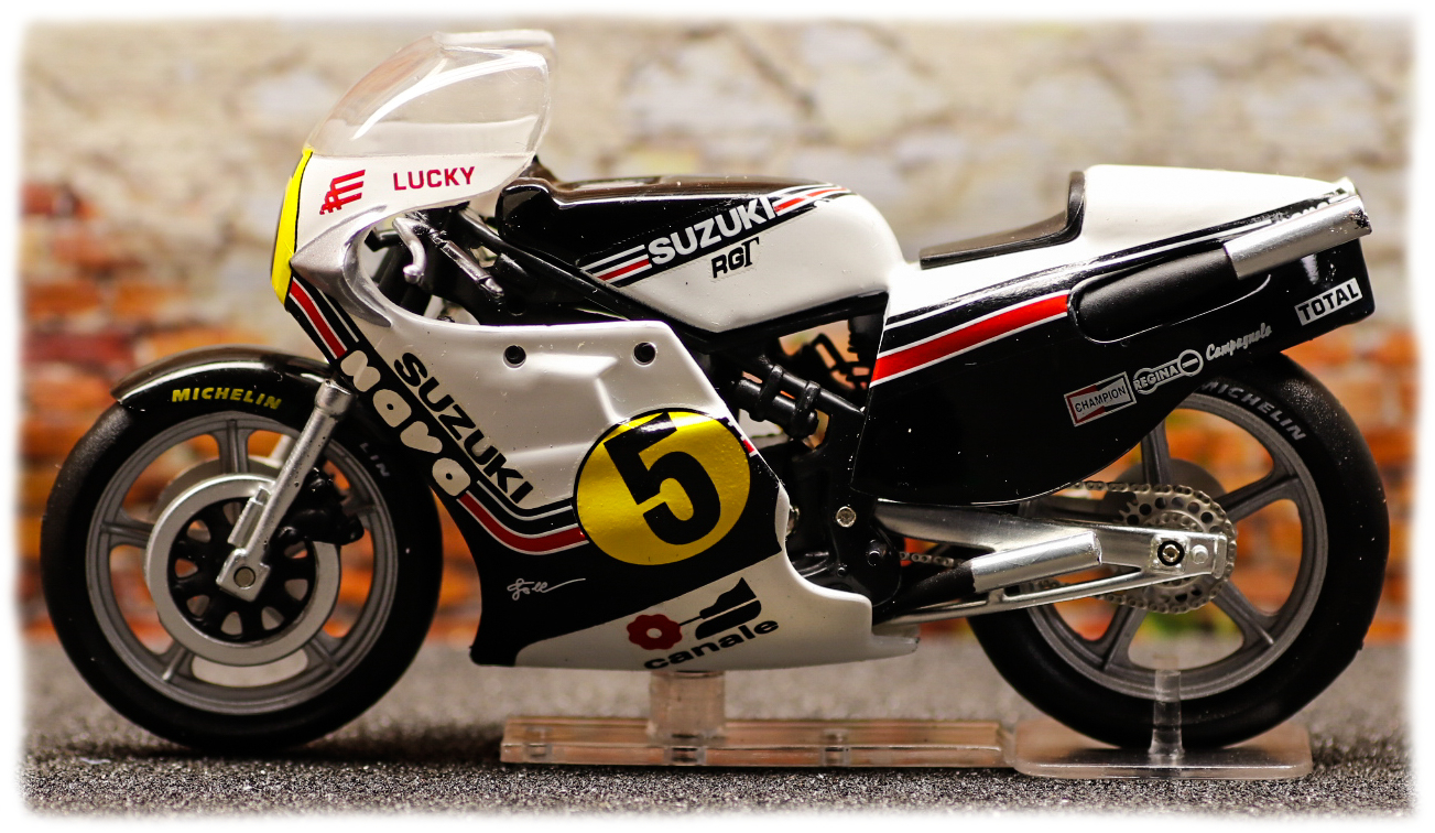 IXO Suzuki RGB500 Marco Lucchinelli 1981