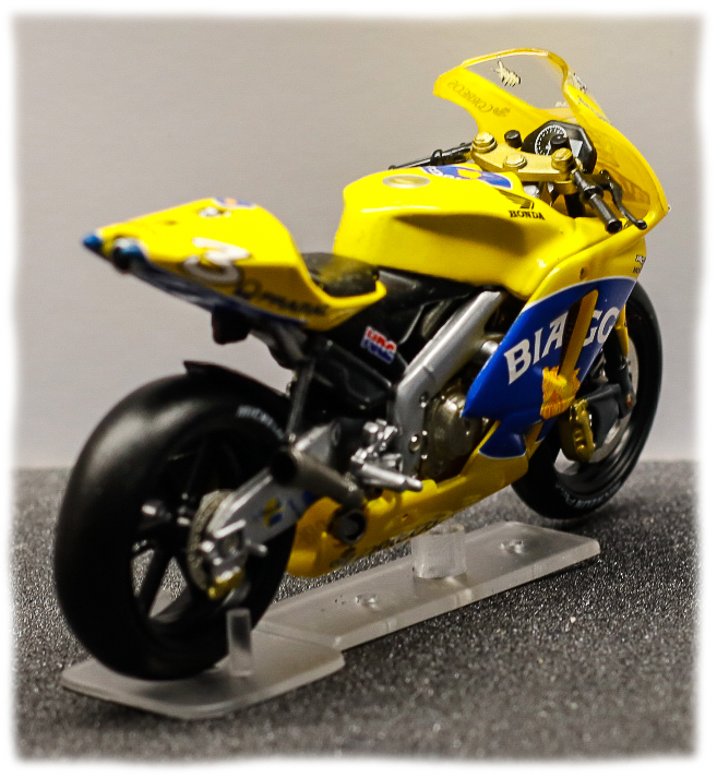 IXO De-Agostini Moto GP Honda RC211V Max Biaggi 2004