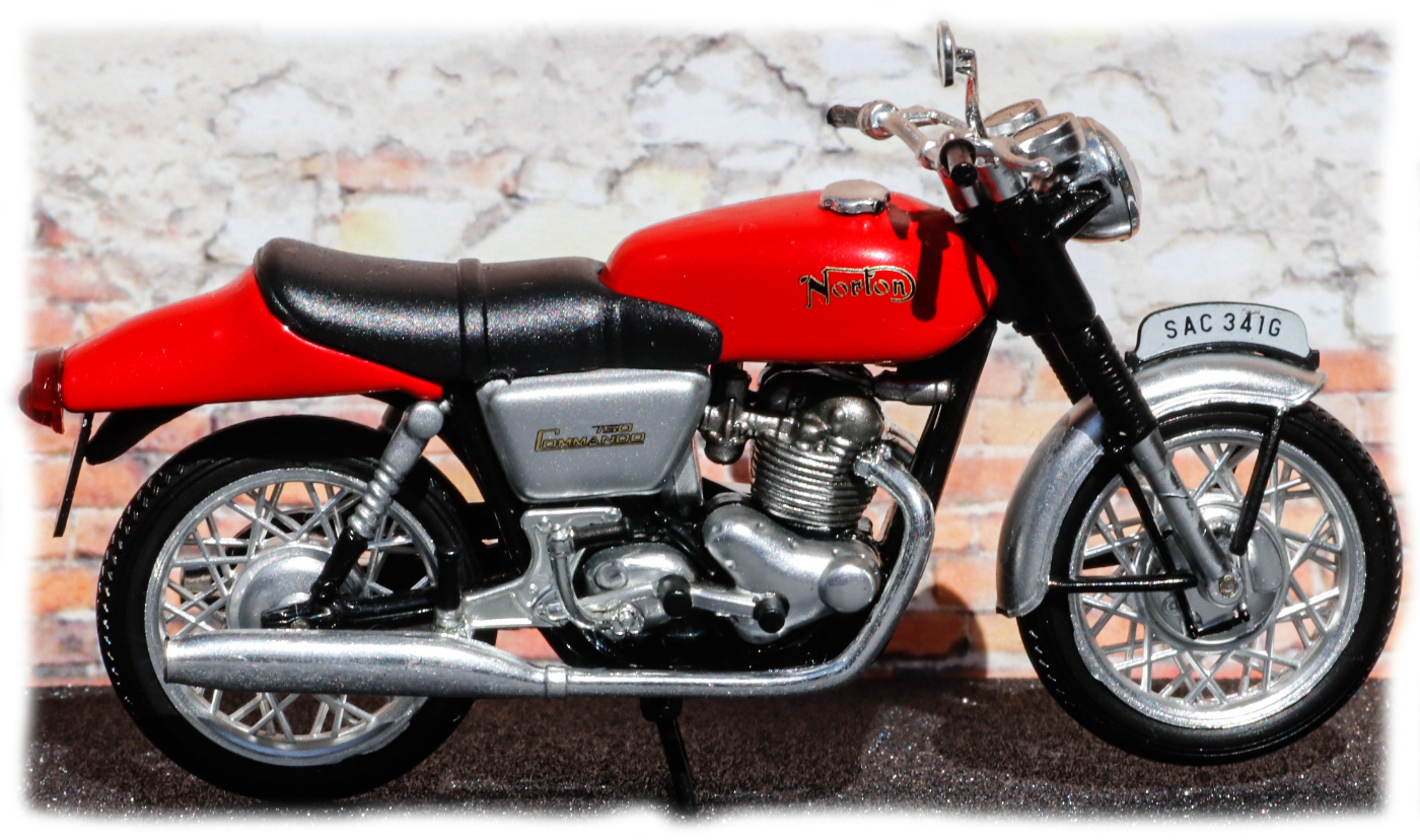 IXO Norton Commando 750