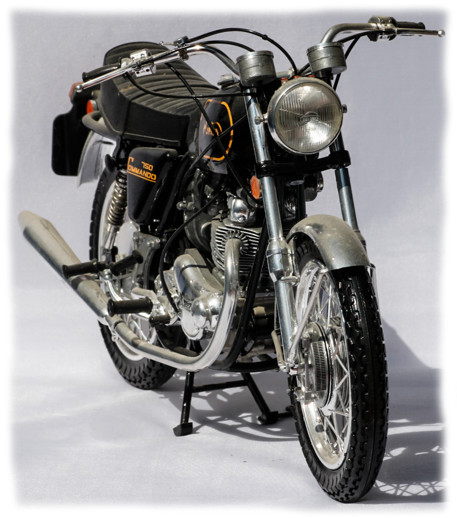 Airfix Norton Commando 750