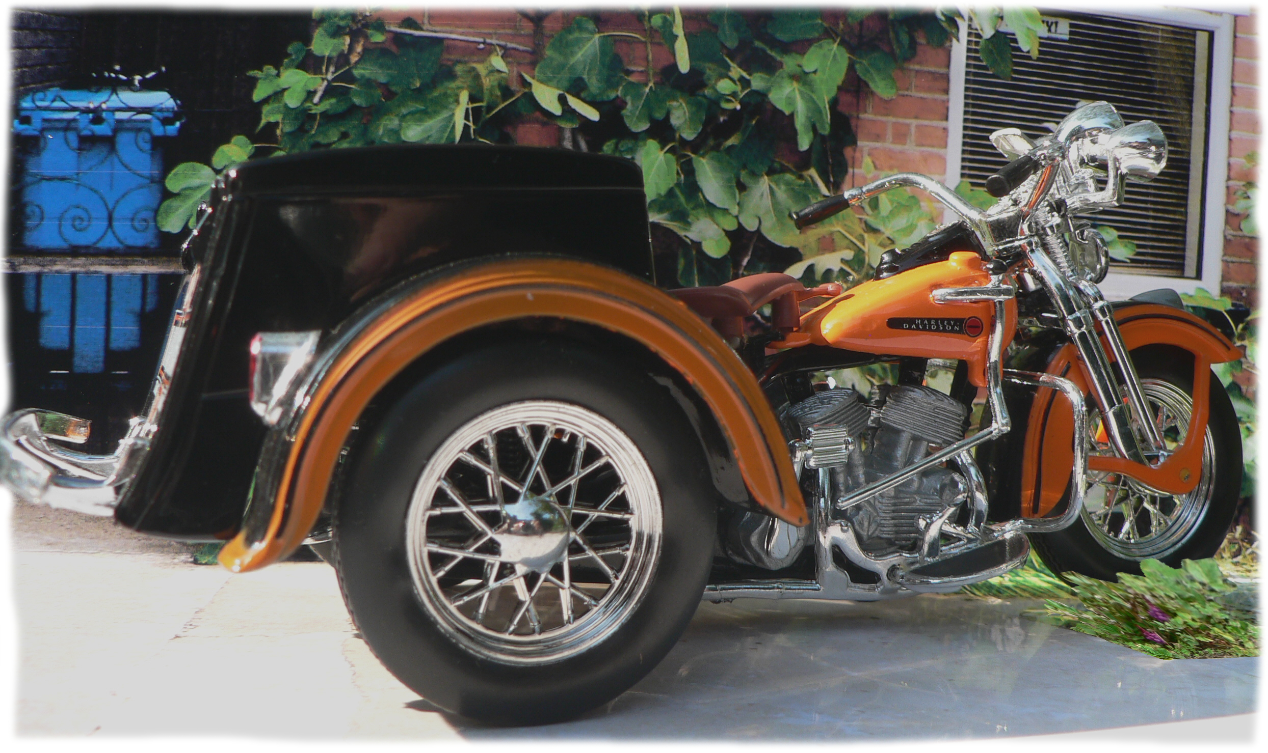 Maisto 1-18 ServiCar