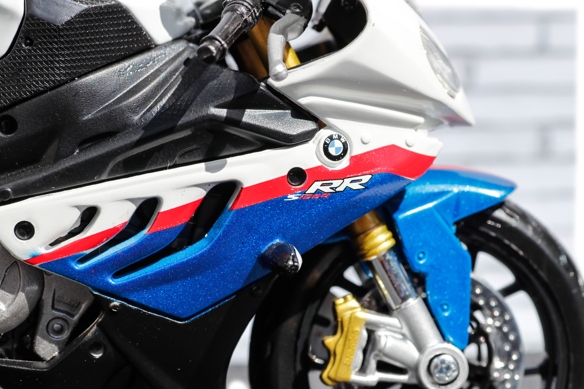 Maisto 1-12 BMW S1000RR