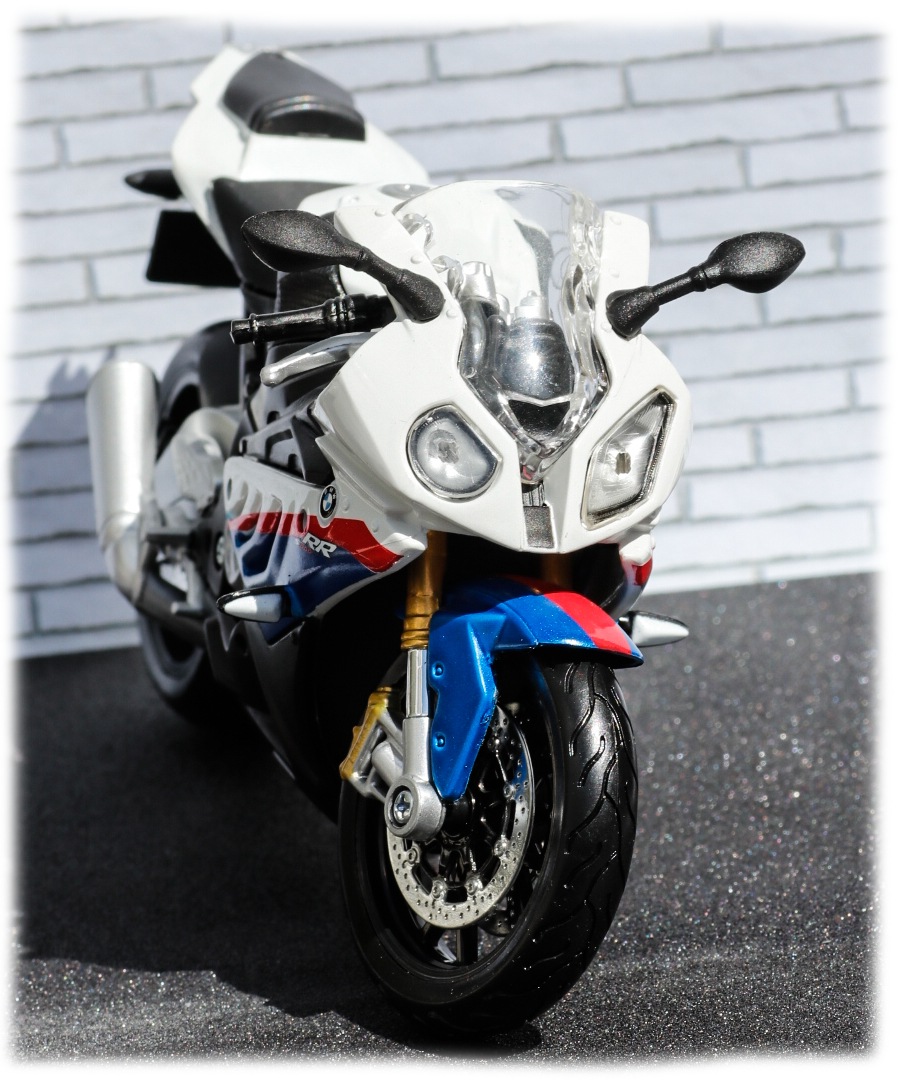 Maisto 1-12 BMW S1000RR