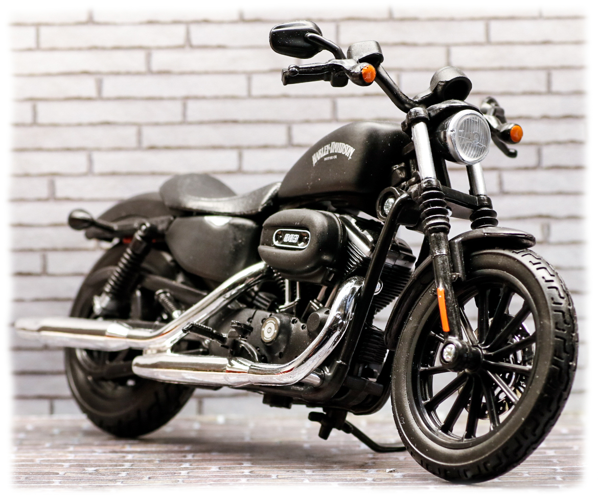 Maisto Harley Davidson 883 Iron