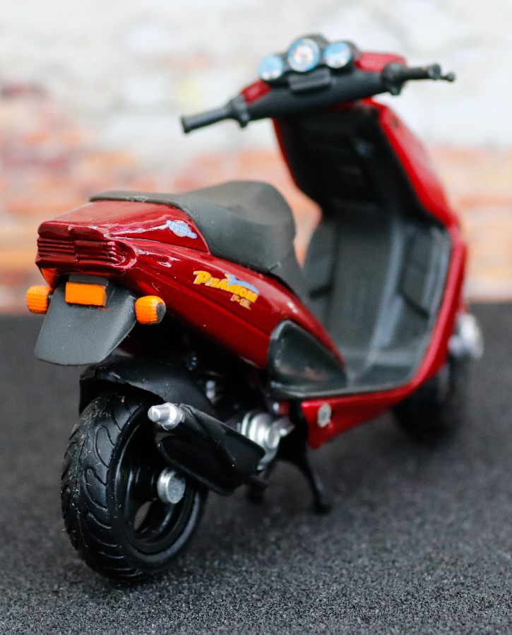 Maisto Malaguti Phantom F-12