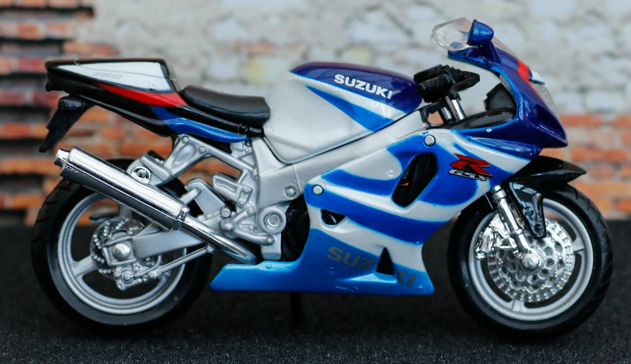 Maisto Suzuki GSX-R750