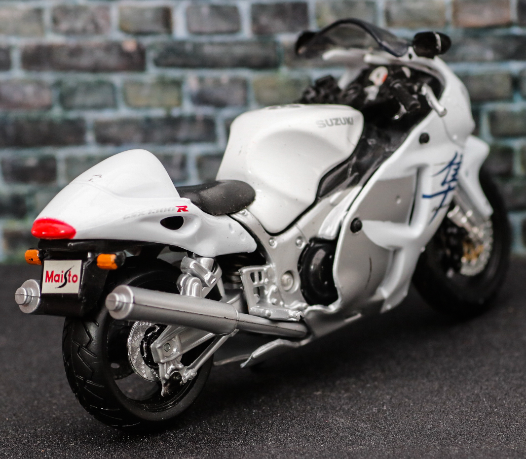 Maisto Suzuki GSX1300R Hayabusa