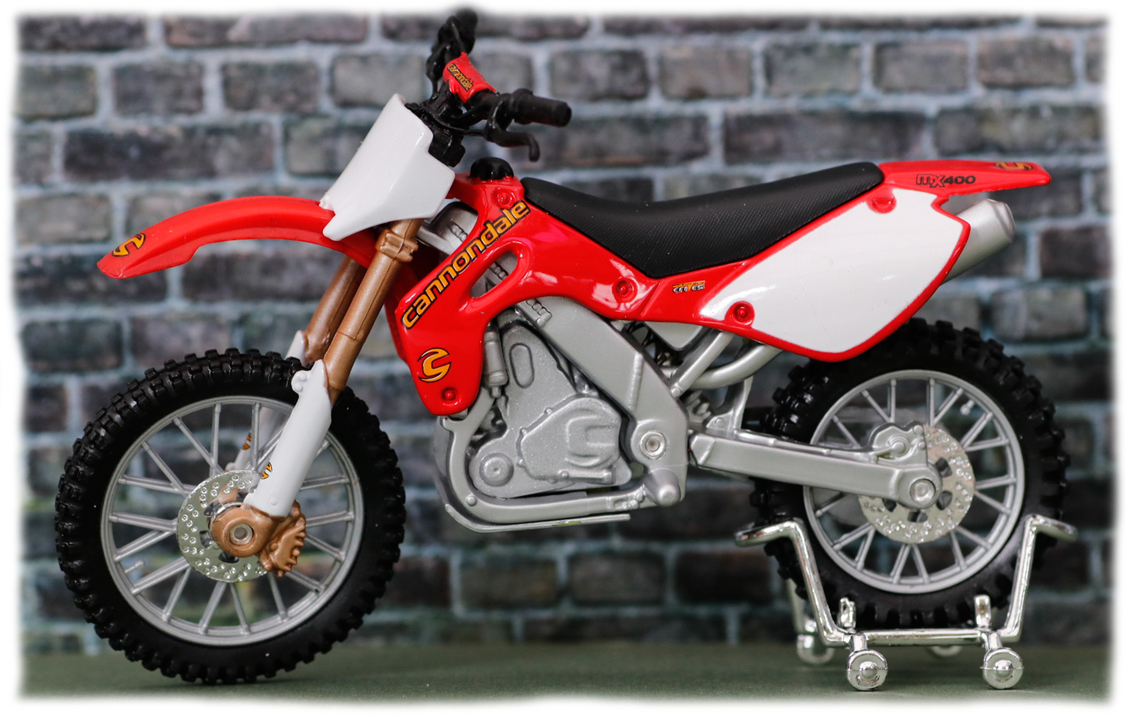 Maisto Cannondale MX400