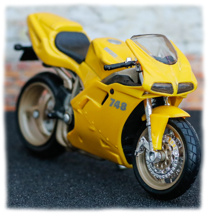 Maisto Ducati 748
