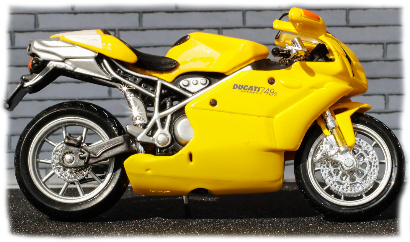 Maisto Ducati 749s