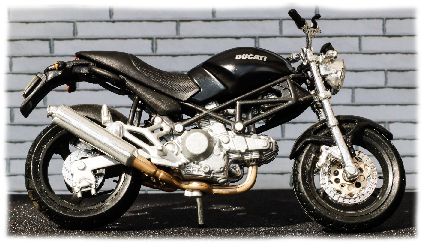 Maisto Ducati Monster Dark
