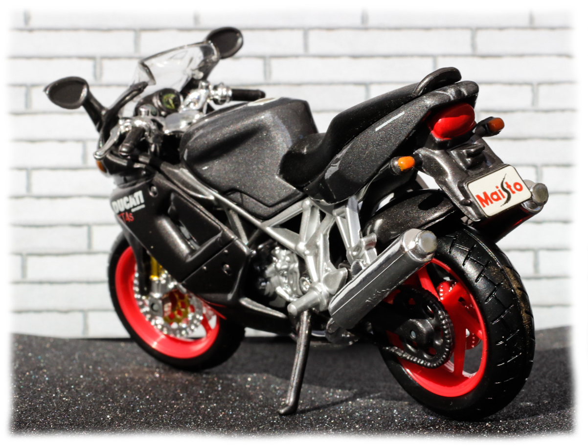 Maisto Ducati ST4