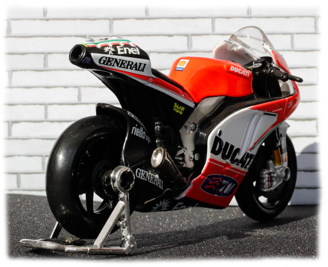 Maisto Ducati Valentino Rossi 46