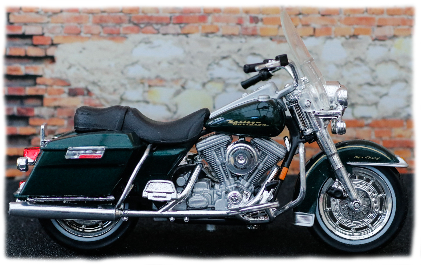 Maisto Harley Davidson FLHR Road King