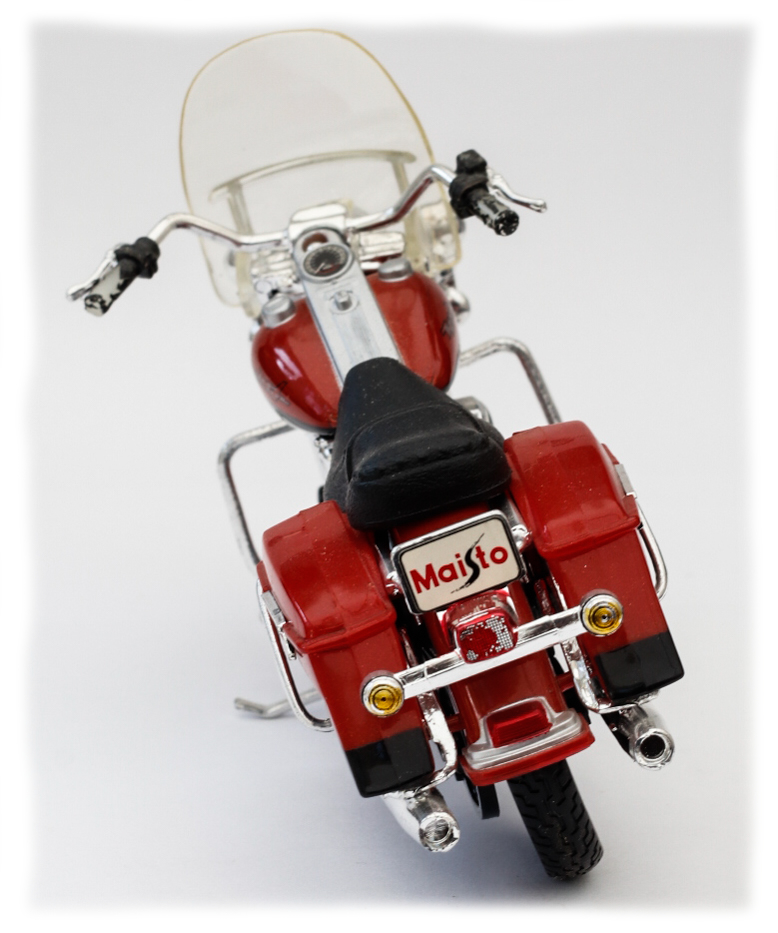 Maisto Harley Davidson FLHR Road King