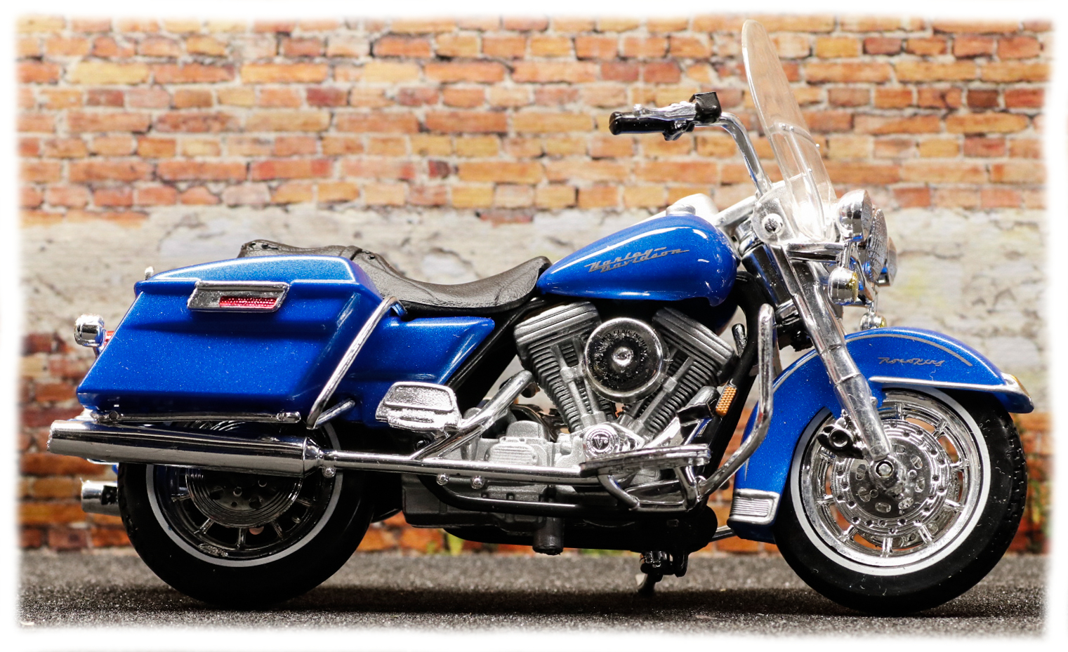 Maisto Harley Davidson FLHR Road King 1997