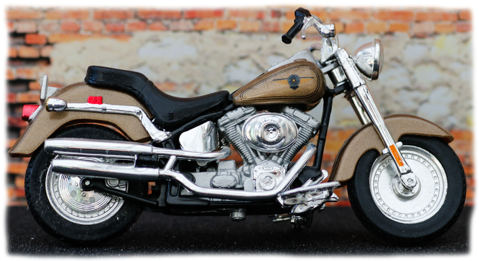 Maisto Harley Davidson FLSTFI Fat Boy 2004