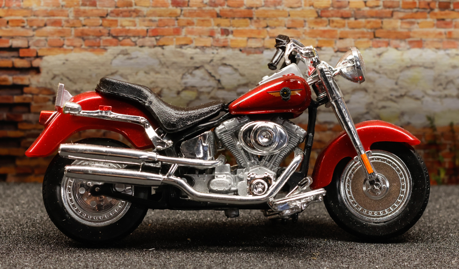 Maisto Harley Davidson FLSTFI Fat boy 2004 Maisto Harley Davidson FLSTFI Fat boy 2004