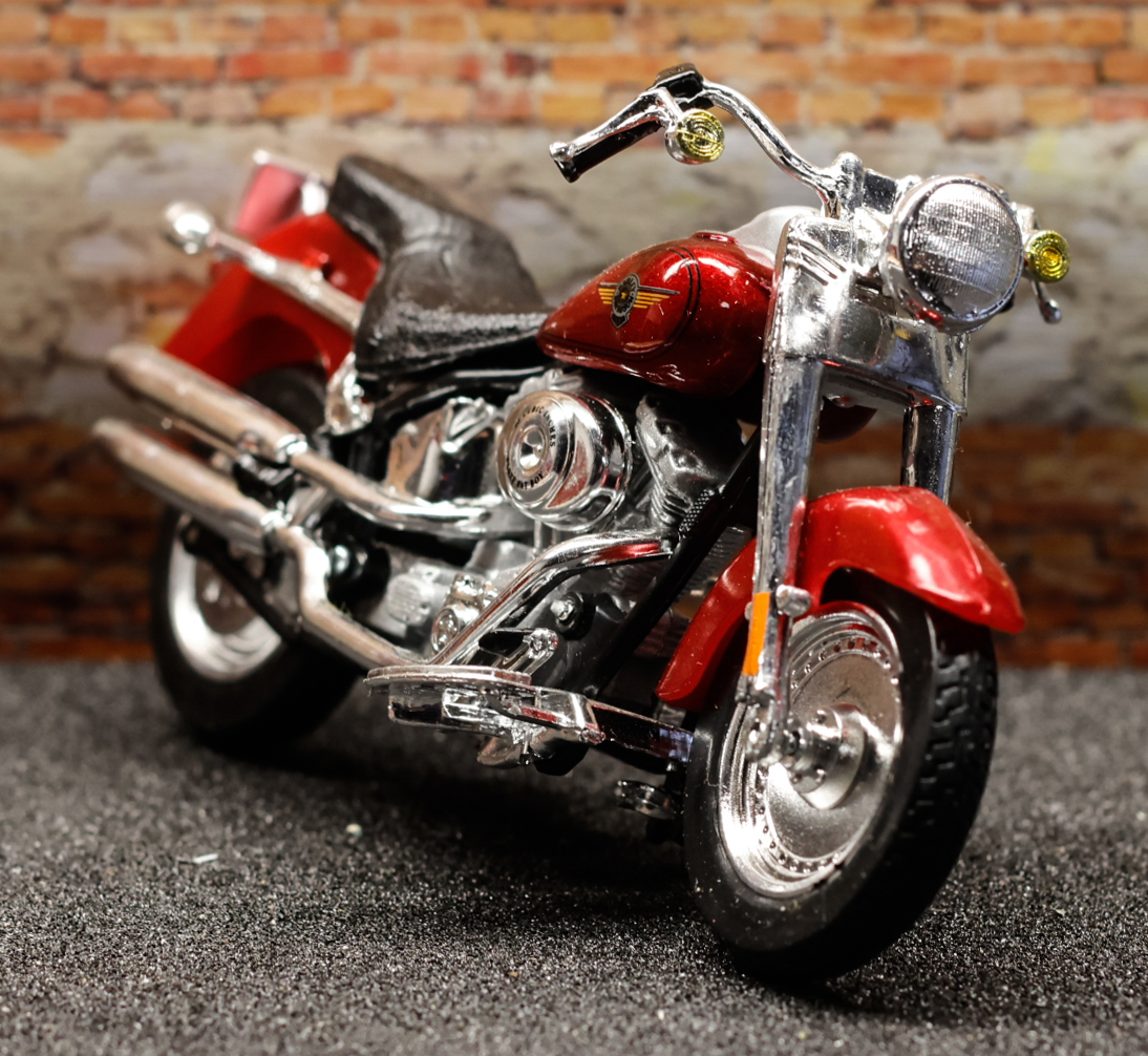 Maisto Harley Davidson FLSTFI Fat boy 2004 Maisto Harley Davidson FLSTFI Fat boy 2004