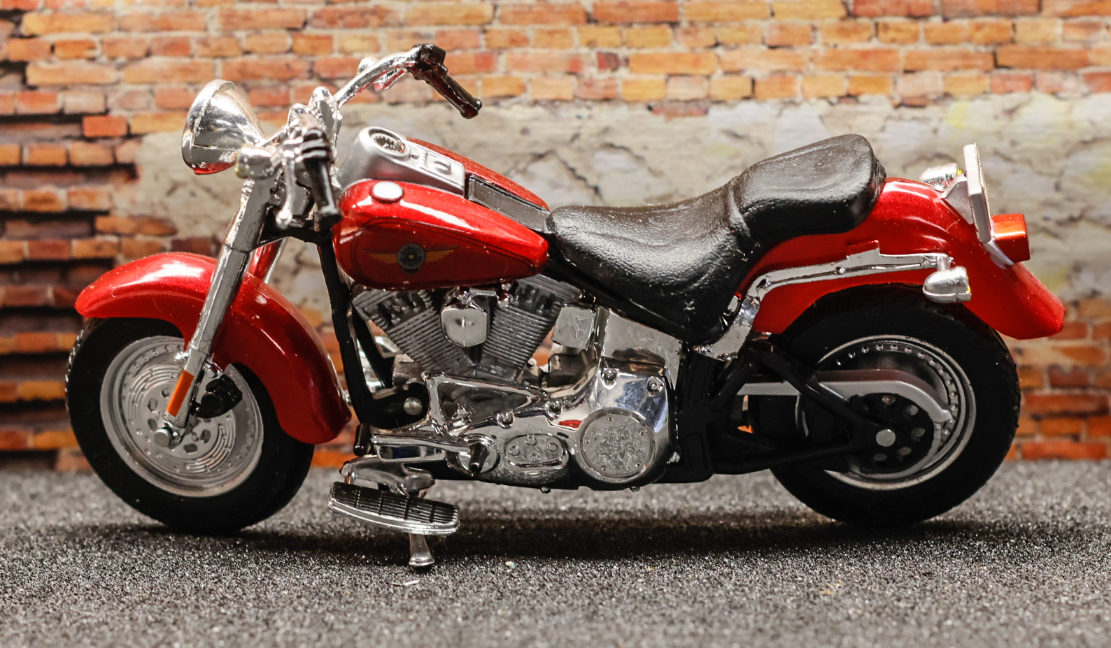 Maisto Harley Davidson FLSTFI Fat boy 2004 Maisto Harley Davidson FLSTFI Fat boy 2004