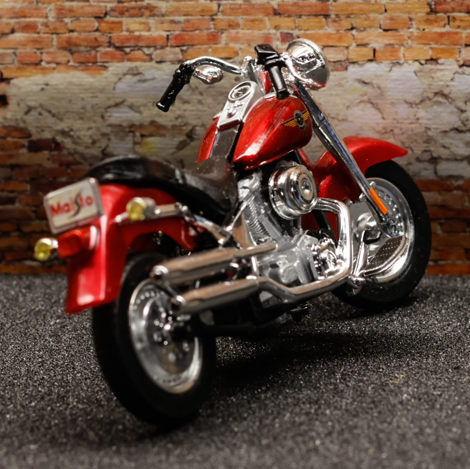 Maisto Harley Davidson FLSTFI Fat boy 2004 Maisto Harley Davidson FLSTFI Fat boy 2004