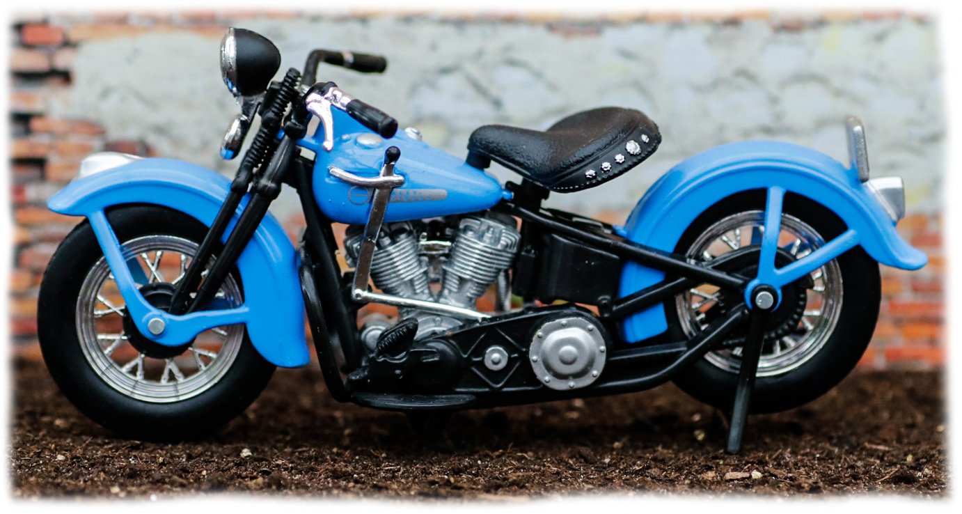 Maisto Harley Davidson FL Pan Head 1948 Maisto Harley Davidson FL Pan Head 1948