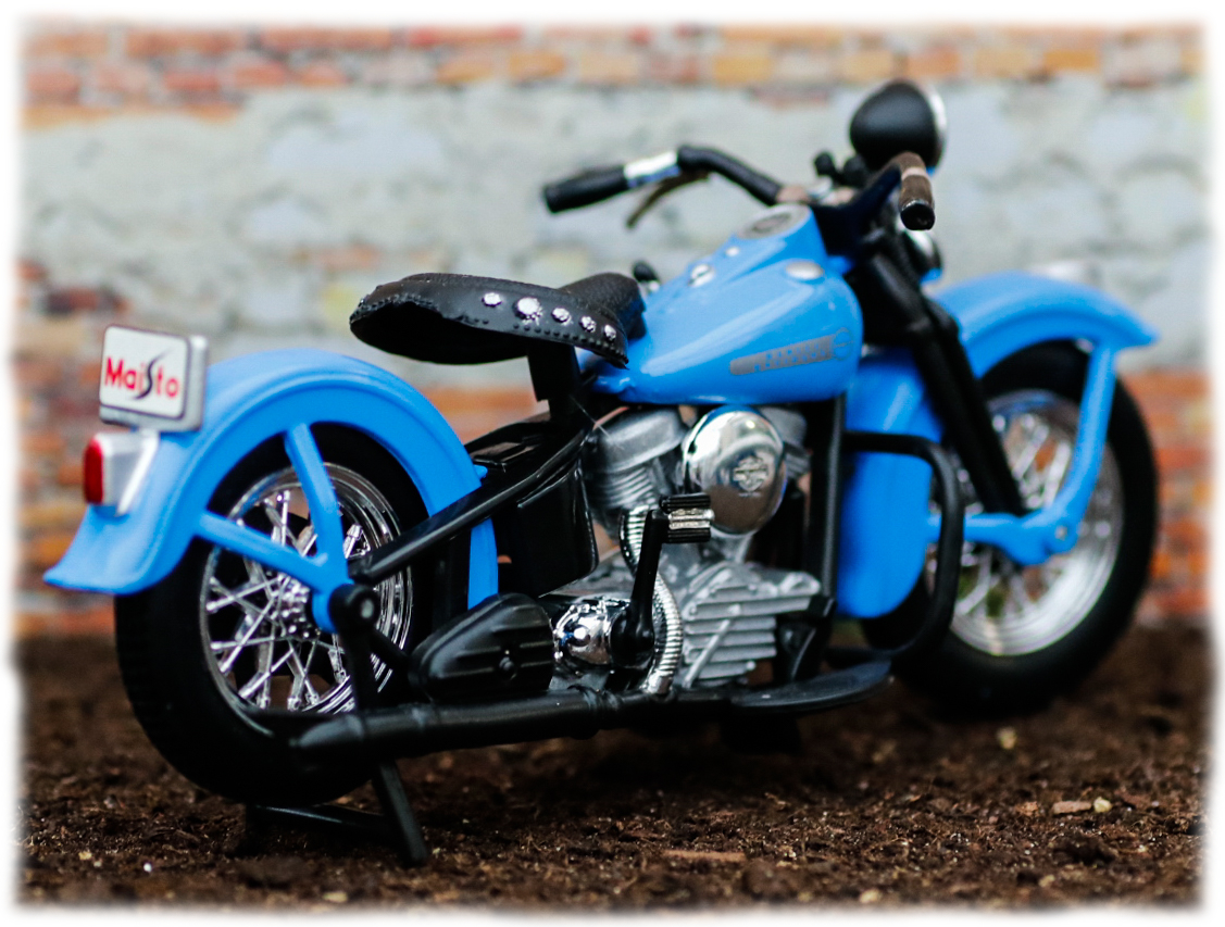 Maisto Harley Davidson FL Pan Head 1948 Maisto Harley Davidson FL Pan Head 1948