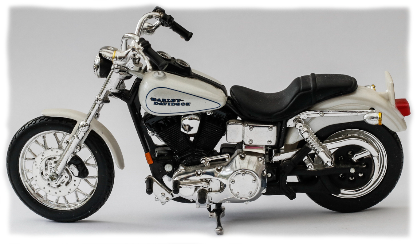 Maisto Harley Davidson FXDL Dyna Lowrider 2001 Maisto Harley Davidson FXDL Dyna Lowrider 2001