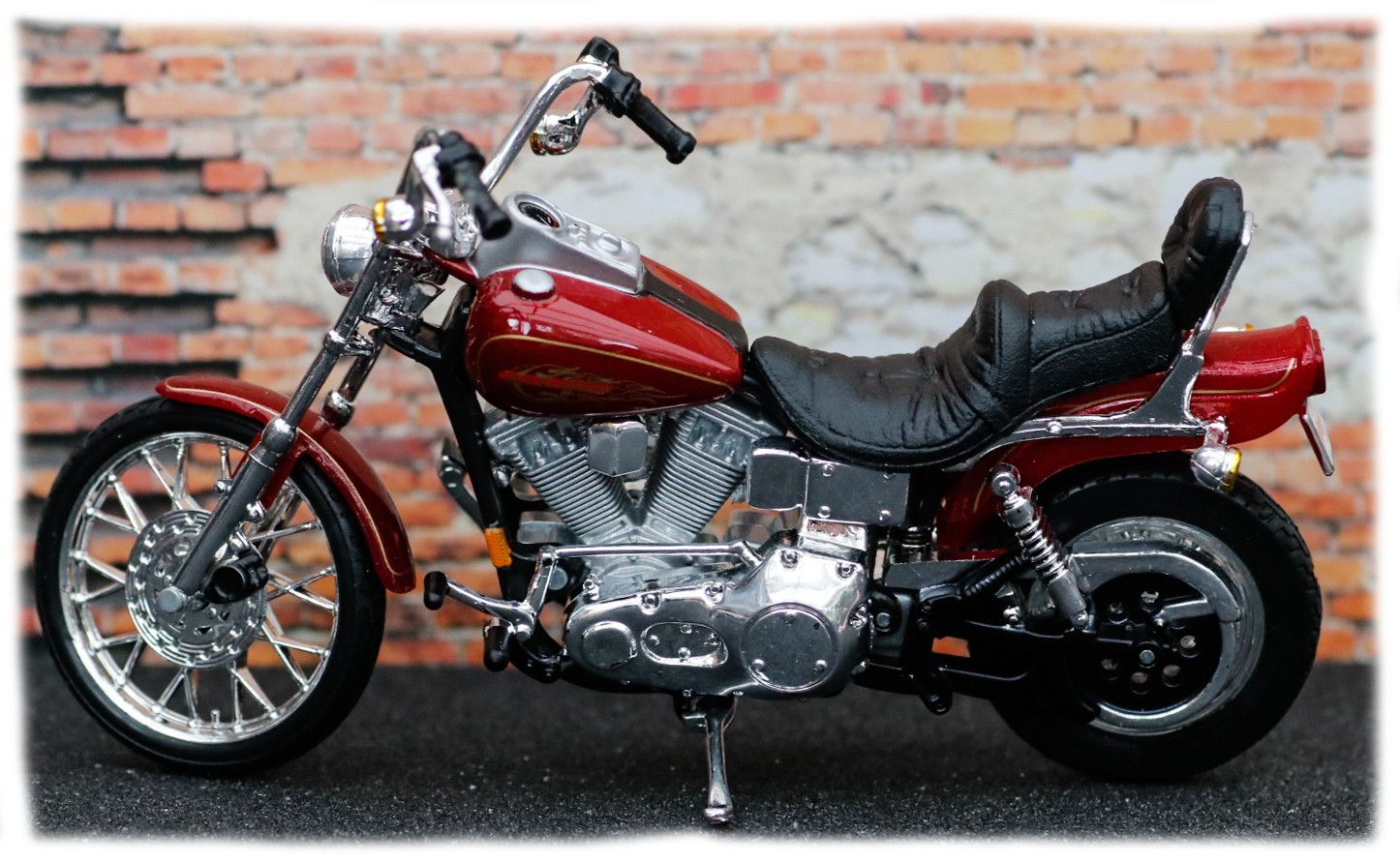 Maisto Harley Davidson FXDWG Dyna Wide Glide