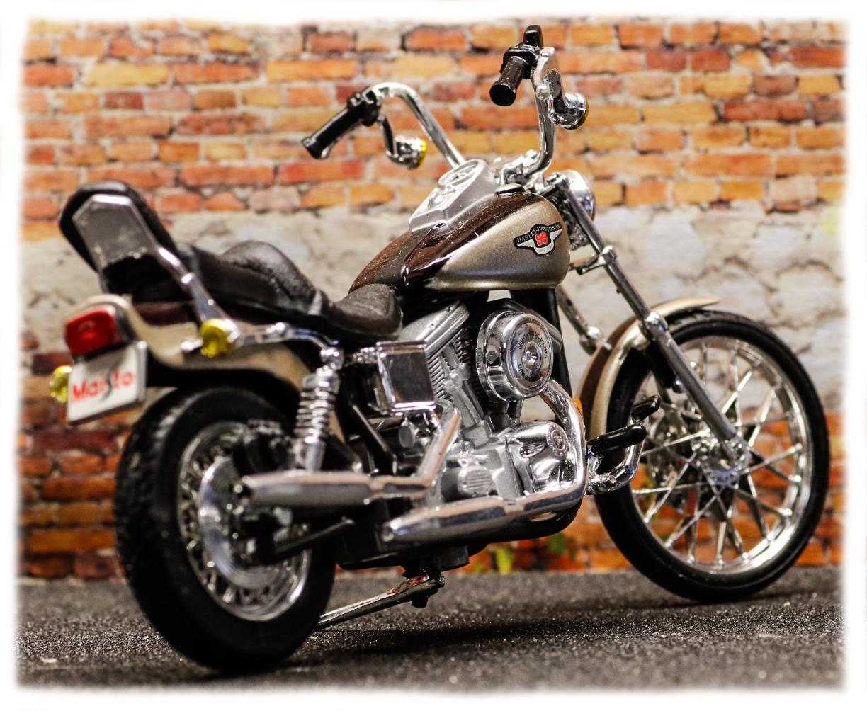 Maisto Harley Davidson FXDWG Dyna Wide Glide 1998
