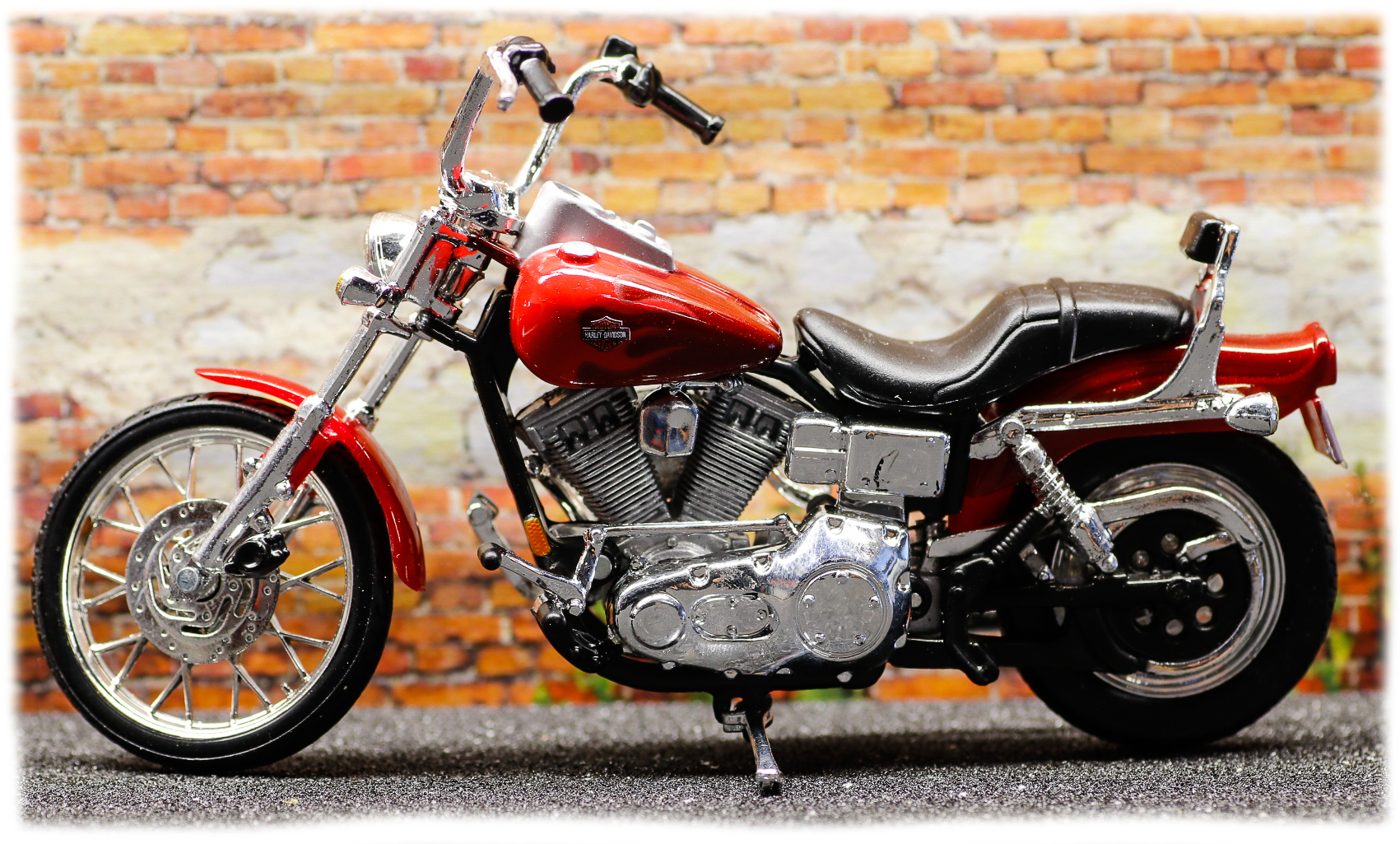 Maisto Harley Davidson FXDWG Dyna Wide Glide 2001