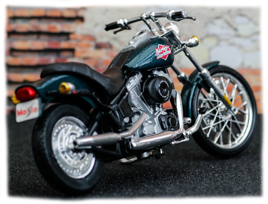 Maisto Harley Davidson FXSTB Night Train 2002