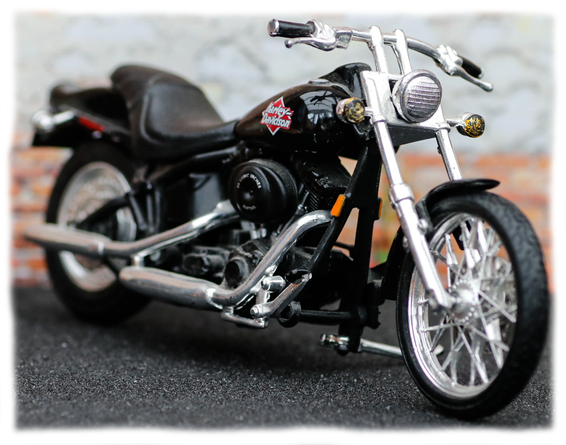 Maisto Harley Davidson FXSTB Night Train 2002