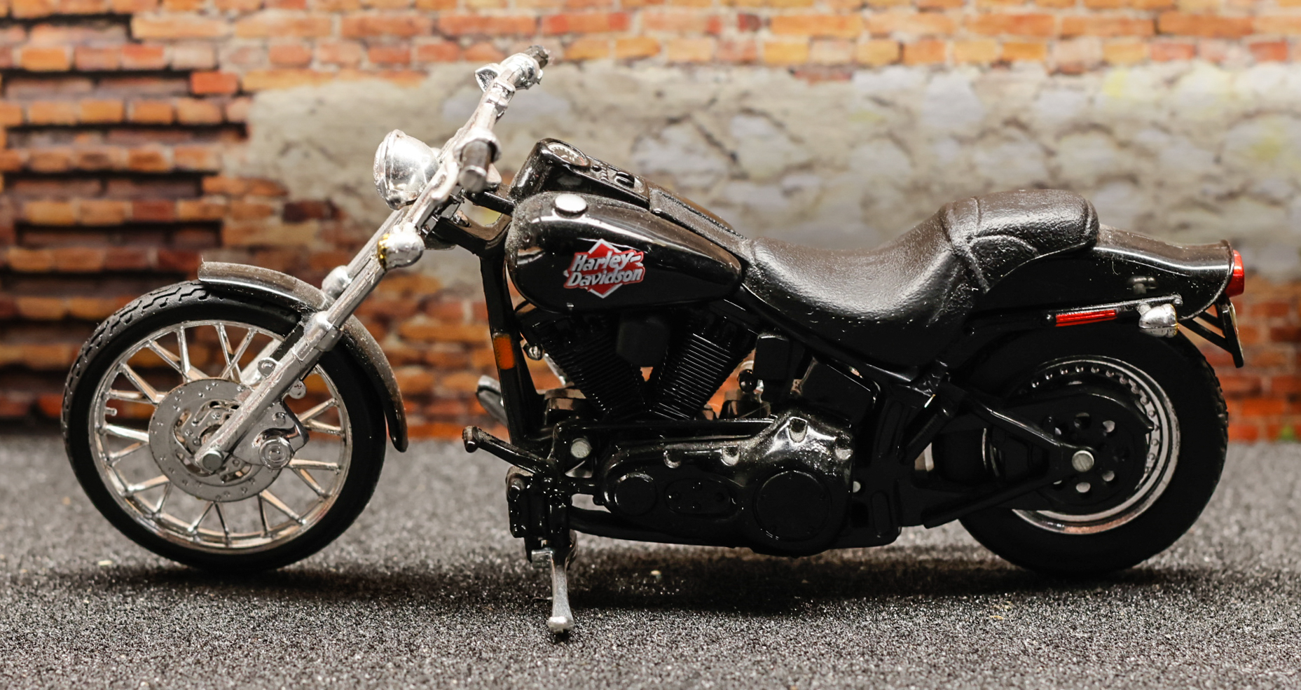 Maisto Harley Davidson FXSTB Night Train 2000