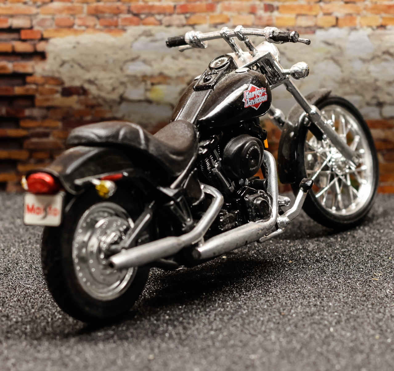 Maisto Harley Davidson FXSTB Night Train 2000