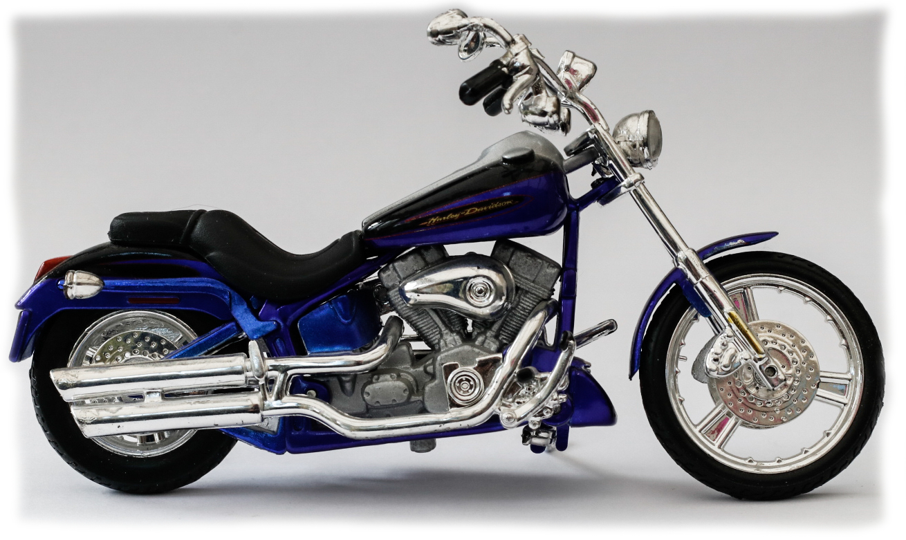 Maisto Harley Davidson FXSTDSE CVO 2004