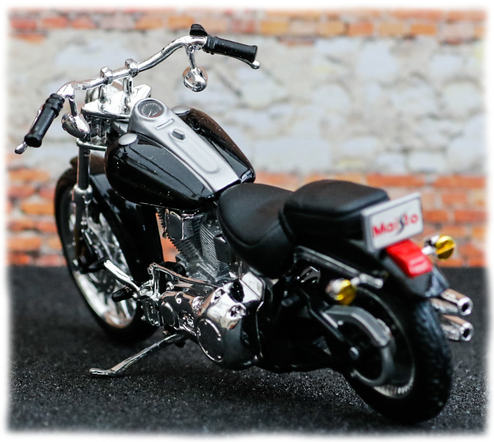 Maisto Harley Davidson FXSTD Softail Deuce 2000
