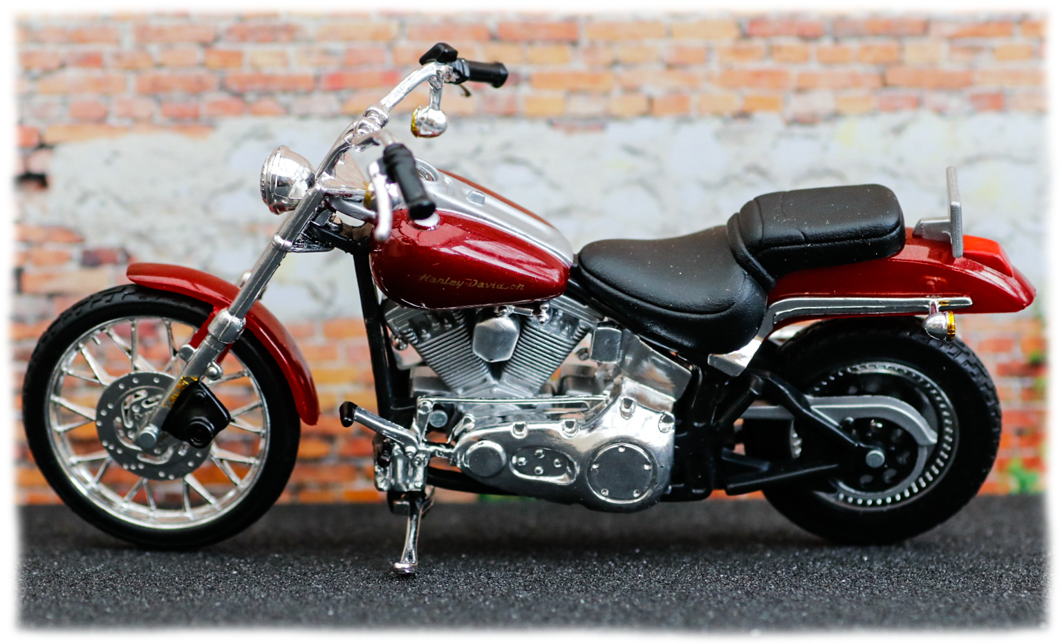 Maisto Harley Davidson FXSTD Softail Deuce 2000