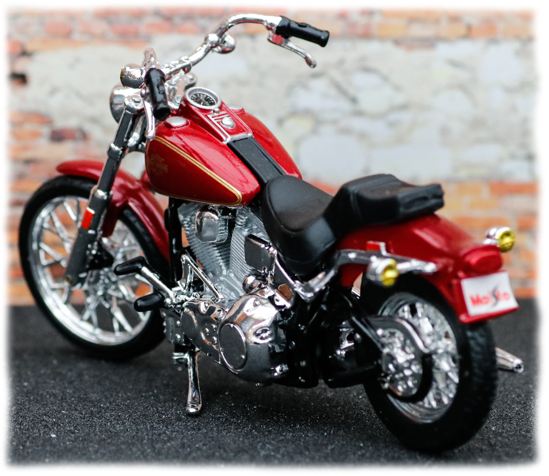 Maisto Harley Davidson FXST Softail 1984