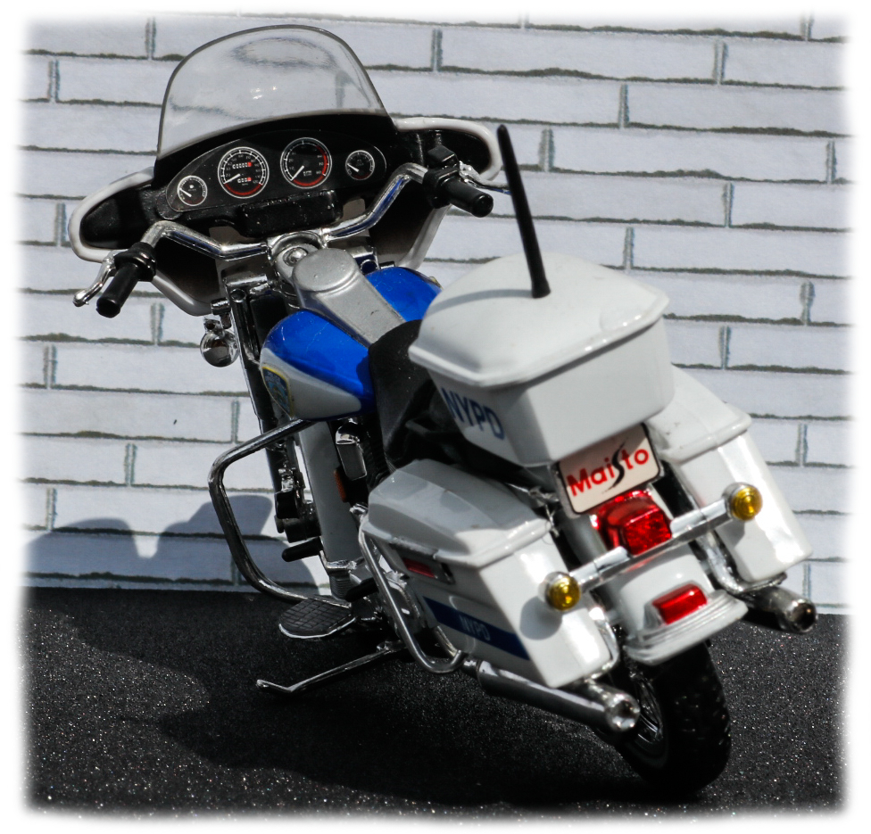 Maisto Harley Davidson Electra glide NYPD