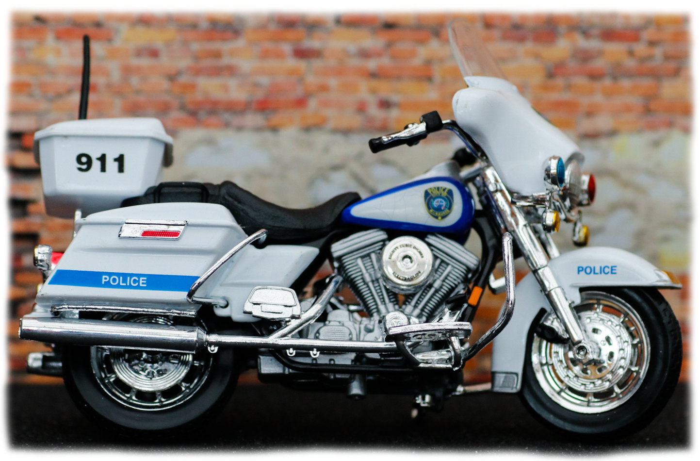 Maisto Harley Davidson Milwaukee State Police