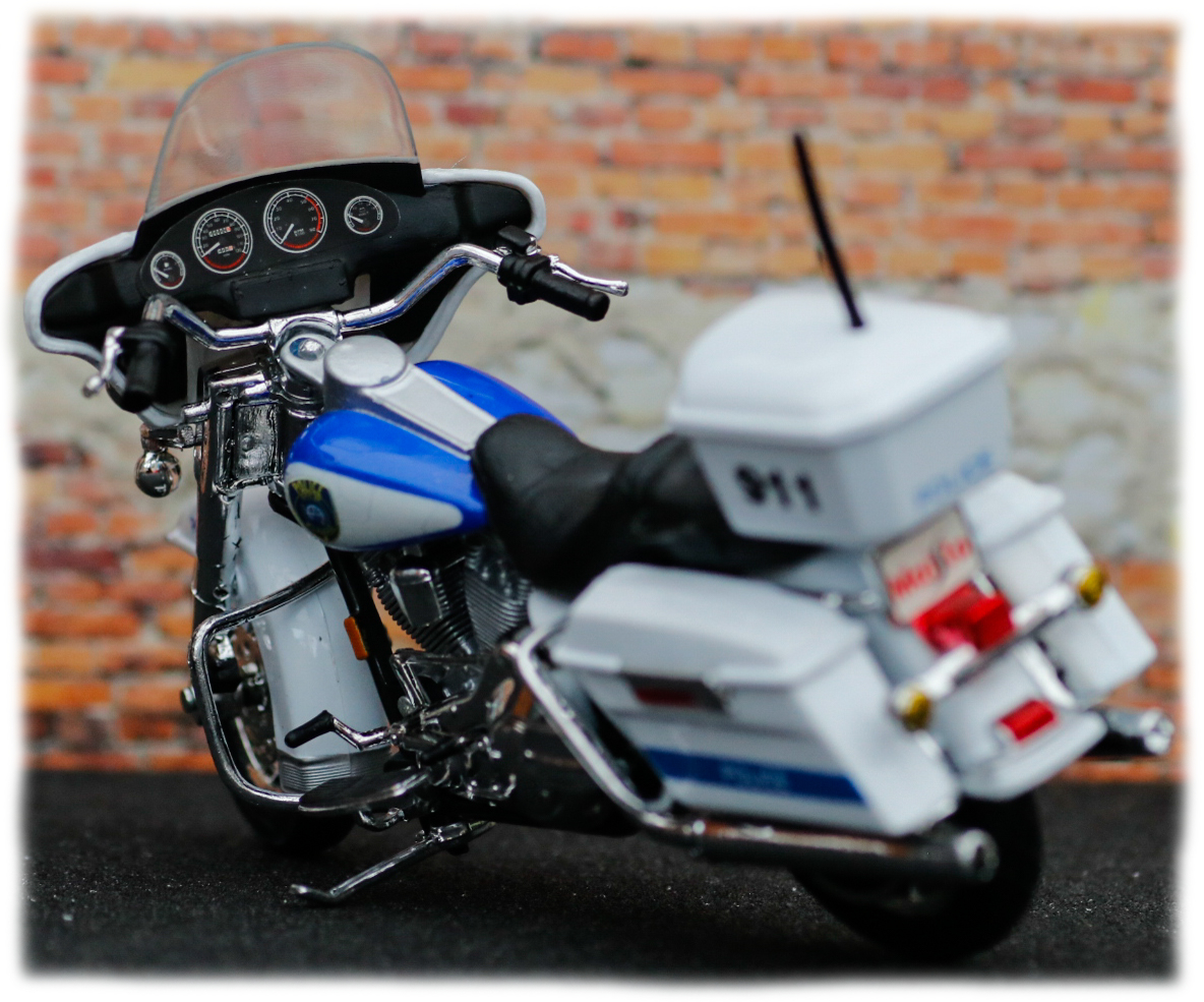 Maisto Harley Davidson Milwaukee State Police